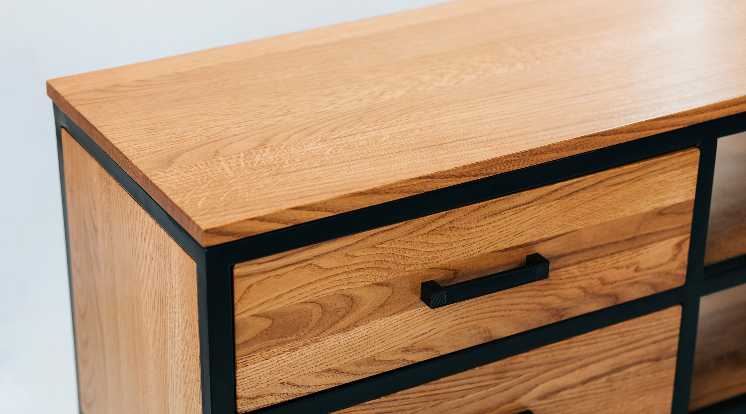 gotov nameštaj tihos